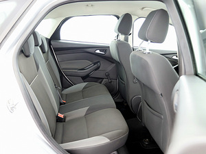 Ford Focus Comfort 1.6 TDCi 70kW (7 фото из 7)