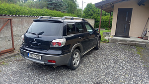 Mitsubishi Outlander (4 фото из 7)