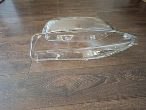 Uued esituled klaasid BMW F10/F11 jaoks (3 foto / 6)