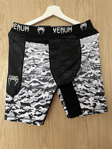 Комплект компрессионной спортивной одежды Venum: (3 фото из 4)