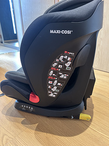 Maxi-Cosi Titan Nomad Black ISOFIX turvatool (Group 1/2/3) (2 foto / 3)