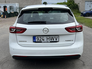 OPEL INSIGNIA SPORTS TOURER (8 фото из 10)