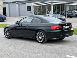 BMW 320D (6 foto / 10)