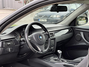 BMW 320D (9 foto / 10)