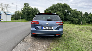 Volkswagen Passat 2015 2.0 TDI BlueMotion (3 фото из 9)