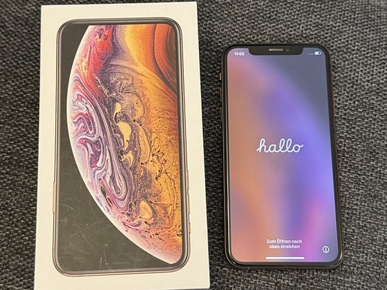 iPhone XS