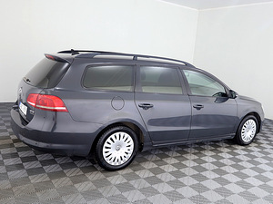 Volkswagen Passat Comfortline ATM 2.0 TDI 103kW (3 фото из 7)