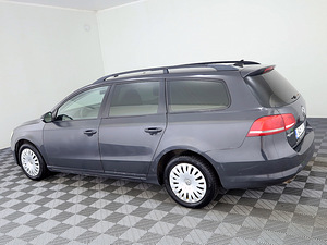 Volkswagen Passat Comfortline ATM 2.0 TDI 103kW (4 фото из 7)