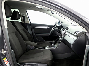 Volkswagen Passat Comfortline ATM 2.0 TDI 103kW (6 фото из 7)