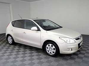 Hyundai i30 Elegance 1.6 90kW (1 фото из 7)