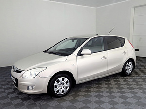 Hyundai i30 Elegance 1.6 90kW (2 фото из 7)