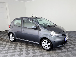 Toyota Aygo Linea Sol A-C 1.0 50kW (1 фото из 8)