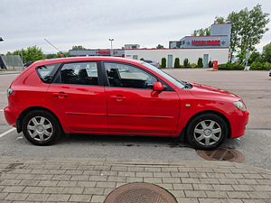 Mazda 3 (4 foto / 11)