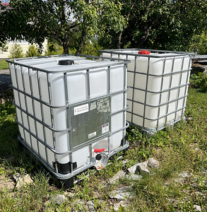 Продаются чистые пищевые IBC Кубовики на 1000 литров (3 фото из 4)
