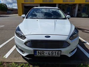 Ford Focus (1 фото из 15)
