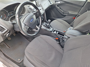 Ford Focus (11 фото из 15)