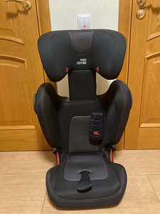 Автокресло Britax-Römer Kidfix III S (2 фото из 5)