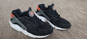 Tossud 40 Nike Air Huarache jalanõud (1 foto / 6)