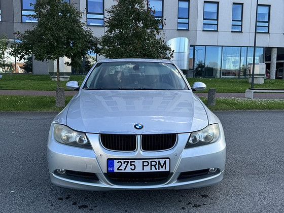 BMW 320i 2006