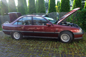 Opel OMEGA 2.0 (3 фото из 6)