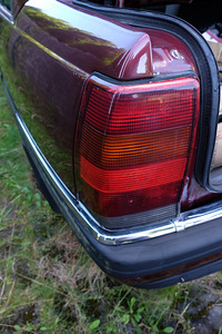 Opel OMEGA 2.0 (6 фото из 6)