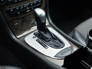 Mercedes-Benz W211 (S211) 320 CDI (12 фото из 14)