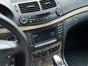 Mercedes-Benz W211 (S211) 320 CDI (13 фото из 14)