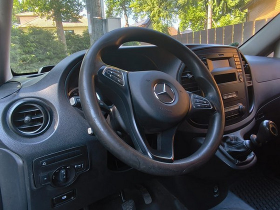 Mersedes Bens Vito 2020g