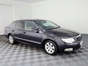 Skoda Superb Highline ATM 2.0 TDI 125kW (1 фото из 7)