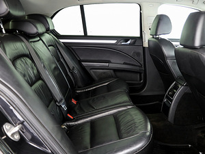 Skoda Superb Highline ATM 2.0 TDI 125kW (7 фото из 7)