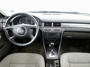 Audi A6 Comfortline Facelift ATM 2.4 125kW (5 фото из 7)