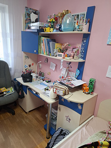 Стол (1 фото из 2)