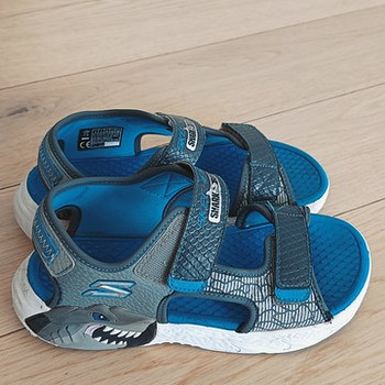 Sketchers sandaalid 35