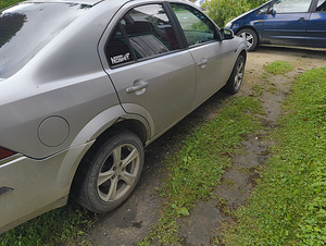 Ford Mondeo 1.8b 81kw (3 foto / 5)