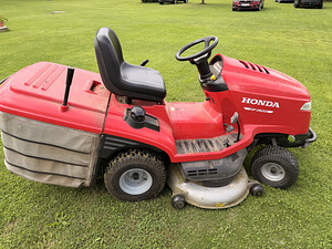 Muruniiduk-traktor Honda HF2622 (2 foto / 7)