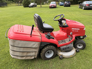 Muruniiduk-traktor Honda HF2622 (4 foto / 7)