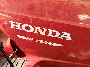 Muruniiduk-traktor Honda HF2622 (7 foto / 7)