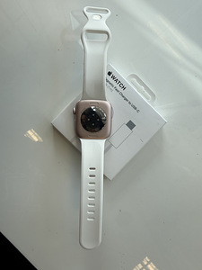 Apple watch 11 42mm GPS (1 foto / 4)