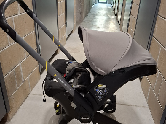 DOONA turvahäll - käru + Isofix (komplekt)