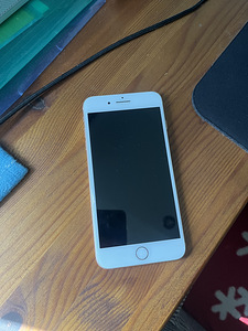iPhone 8 Plus 64GB (5 фото из 5)