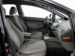 Honda Civic Elegance ATM 1.8 103kW (6 фото из 7)