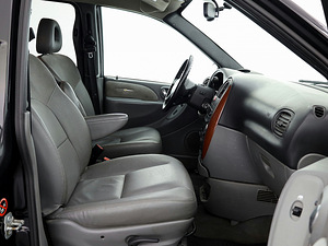 Chrysler Grand Voyager Stow N Go Luxury ATM 2.8 CRD 110kW (6 фото из 8)