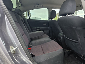 Mazda 3 Elegance 1.6 77kW (7 фото из 7)