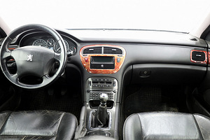 Peugeot 607 Luxury 2.2 HDi 98kW (5 фото из 6)