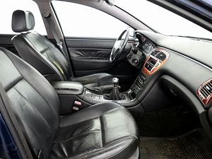 Peugeot 607 Luxury 2.2 HDi 98kW (6 фото из 6)