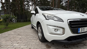 Peugeot 3008, 2015 (4 фото из 6)