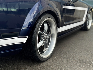 FORD MUSTANG (5 фото из 10)