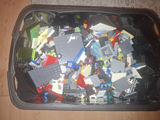 Suur LEGO kast