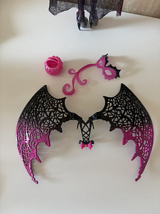 Monster High (8 фото из 9)