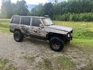 Nissan Patrol 260 (4 фото из 6)